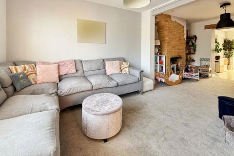 3 bedroom semi-detached house for sale, Northdown Road, Broadstairs CT10