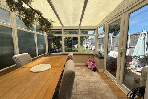 3 bedroom semi-detached house for sale, Northdown Road, Broadstairs CT10