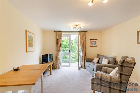 1 bedroom apartment for sale, Brooke Dene Court, Serpentine Road, Cleckheaton