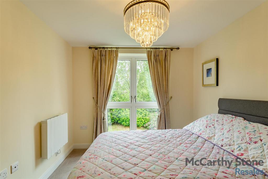 8651623-interior02.jpg