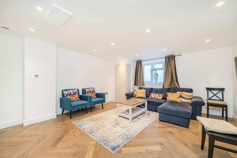 undefined, Boscombe Road, London W12