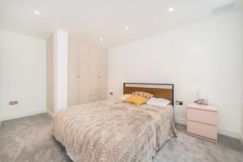 undefined, Boscombe Road, London W12
