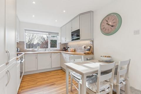 1 Longmead, Letchworth Garden City, SG6 4HW