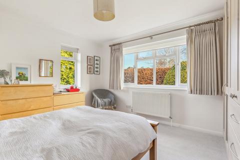1 Longmead, Letchworth Garden City, SG6 4HW