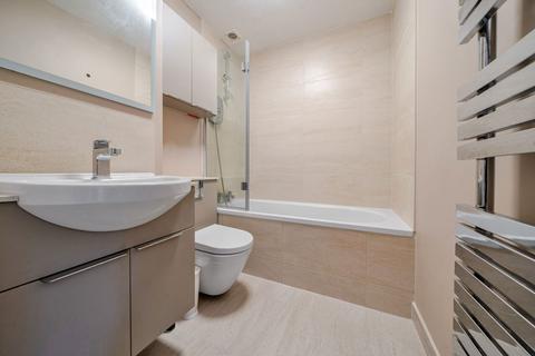 2 bedroom maisonette for sale, Gershwin Court, Basingstoke, RG22 4NN