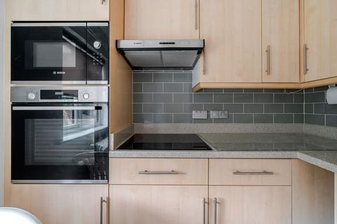 2 bedroom maisonette for sale, Gershwin Court, Basingstoke, RG22 4NN