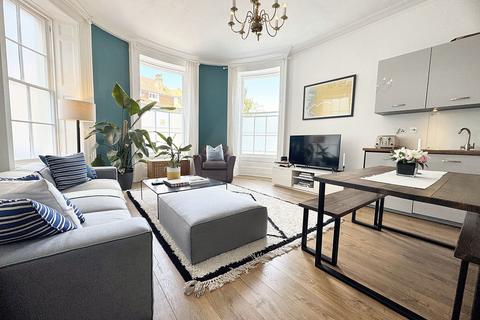 undefined, Grosvenor Square, Regency House, SO15