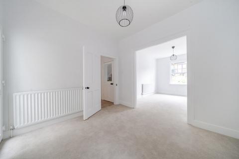 undefined, Willow Vale, London