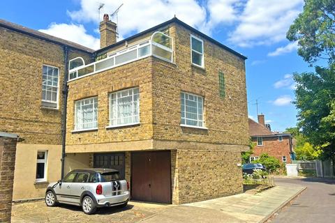 2 bedroom duplex for sale, Ham Common, Richmond, TW10