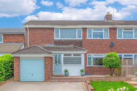 18 Brook End Close, Henley-in-arden, B95 5JE