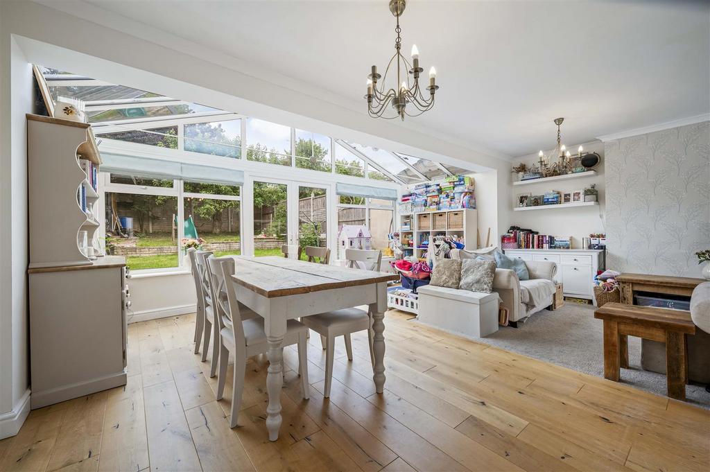 Dining/Family Room