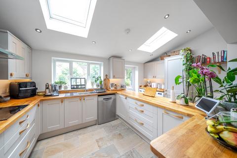 202 Stafford Road, Caterham, CR3 6JF