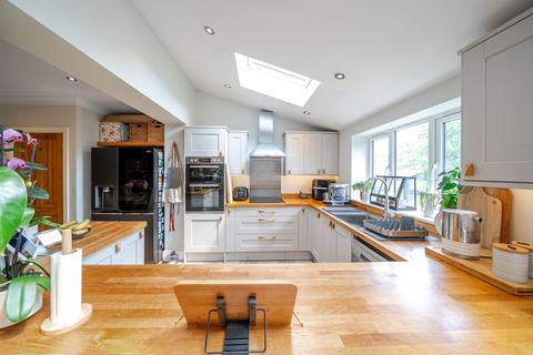202 Stafford Road, Caterham, CR3 6JF