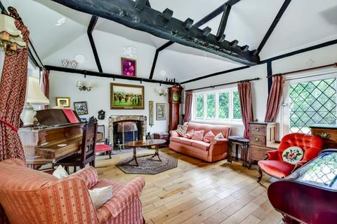 3 bedroom detached house for sale, Bucks Hill, Kings Langley, WD4