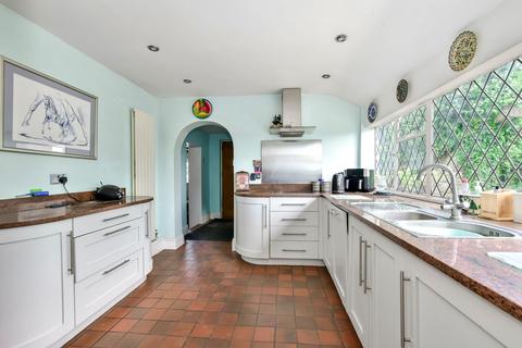 3 bedroom detached house for sale, Bucks Hill, Kings Langley, WD4
