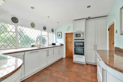3 bedroom detached house for sale, Bucks Hill, Kings Langley, WD4