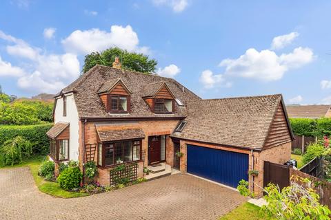 4 bedroom detached house for sale, Duchess Close, Alton, Hampshire