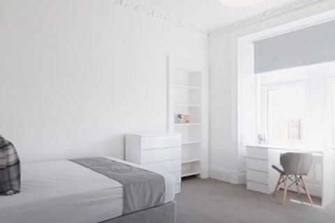 2 bedroom flat to rent, Clepington Road, Dundee DD3