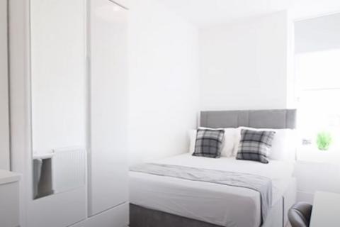 2 bedroom flat to rent, Clepington Road, Dundee DD3