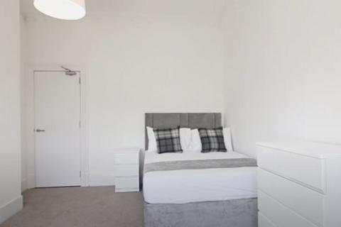 2 bedroom flat to rent, Clepington Road, Dundee DD3