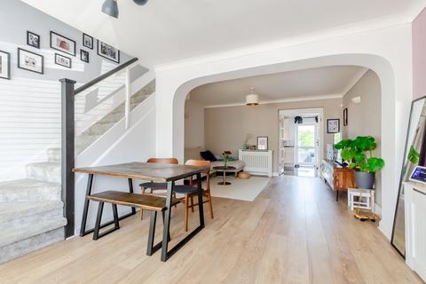 44 Felton Lea, Sidcup, DA14 6BA
