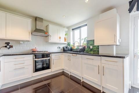 44 Felton Lea, Sidcup, DA14 6BA