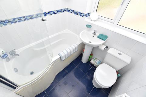 25 Harthill, Gildersome, Leeds, LS27 7EJ