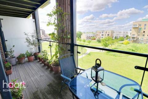 1 bedroom apartment to rent, Maxwell Road, ROMFORD