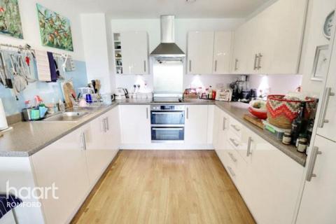 1 bedroom apartment to rent, Maxwell Road, ROMFORD