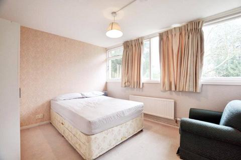 4 bedroom terraced house for sale, Sanctuary Close, Harefield, Uxbridge