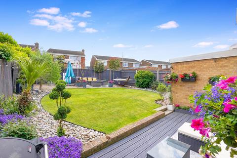 4 bedroom detached house for sale, Middleton Close, Gillingham ME8