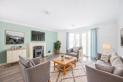 5 bedroom detached house for sale, Paget Crescent, Gorleston