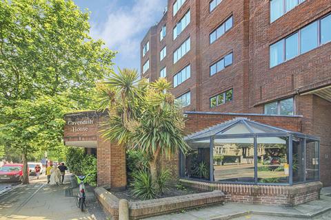 2 bedroom flat for sale, Wellington Road, NW8