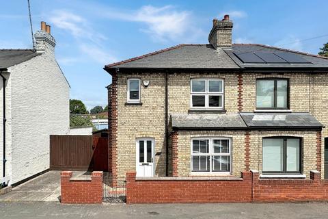 2 bedroom semi-detached house for sale, Garlic Row, Cambridge