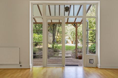 3, 57 Cator Road, London, SE26 5DT