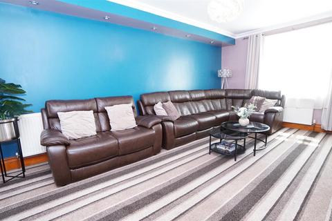 5 bedroom semi-detached house for sale, Fourth Avenue, Killinghall, Bradford