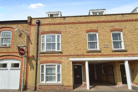 1 bedroom flat for sale, New Street, Herne Bay