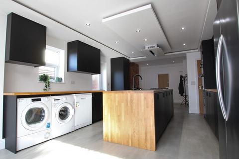 30 Lewisham Road, Gloucester, GL1 5EL