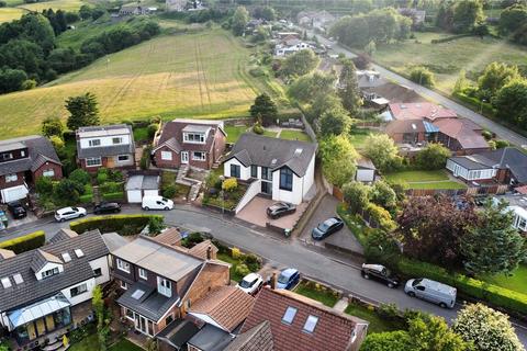 4 bedroom detached house for sale, Broadgate, Dobcross, Saddleworth, OL3