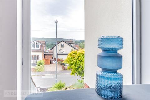 12 Broadgate, Dobcross, Oldham, OL3 5BJ