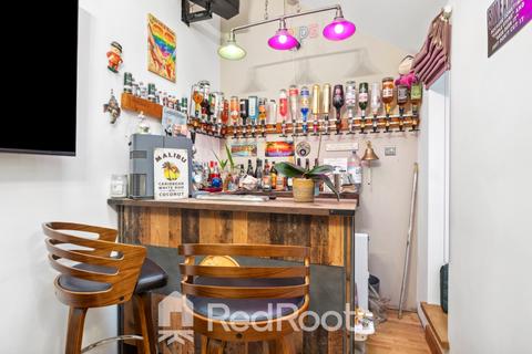 24 Linden Walk, Toll Bar, Doncaster, DN5 0RN