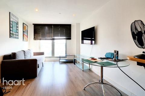 2 bedroom apartment for sale, Cross Green Lane, Leeds