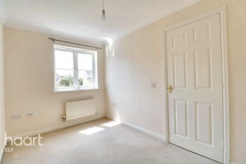 5 Brooke Grove, Ely, CB6 3WT