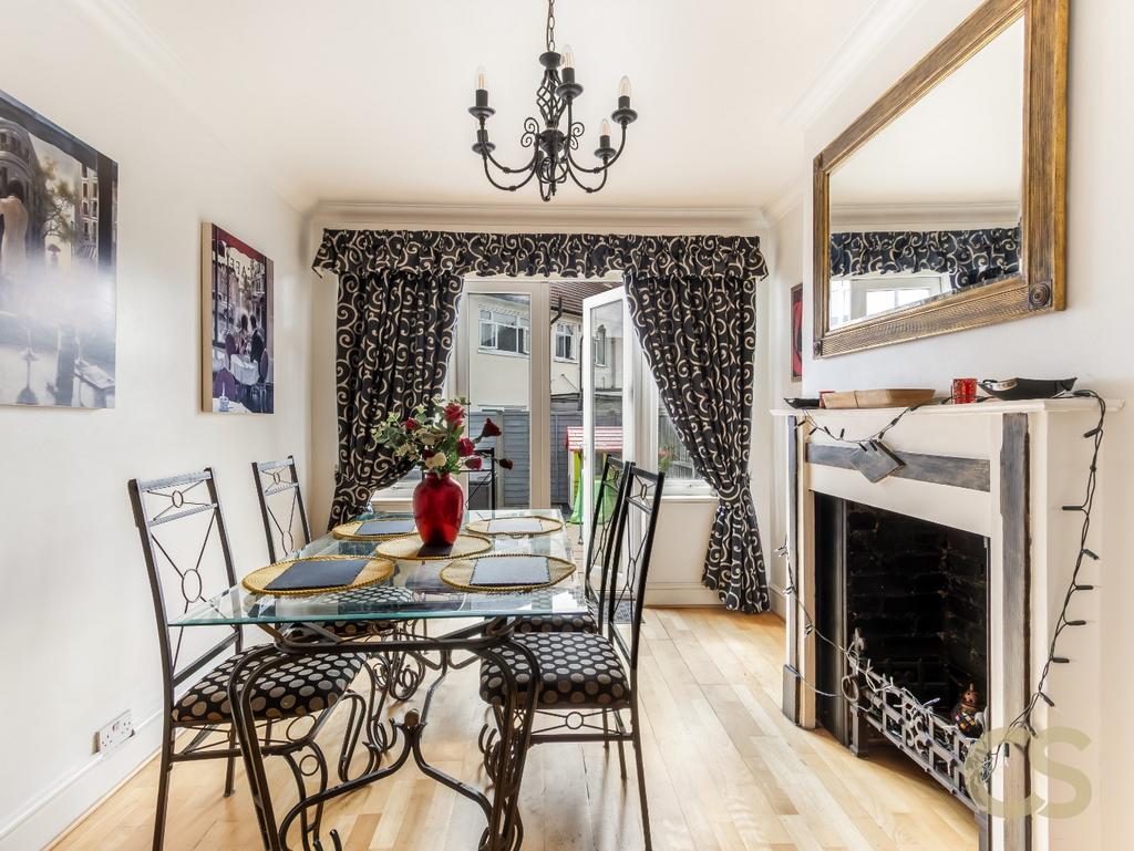 Dining room, fireplace