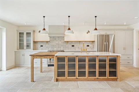 undefined, Deer Barn, Oxford Road, Burford, Oxfordshire, OX18