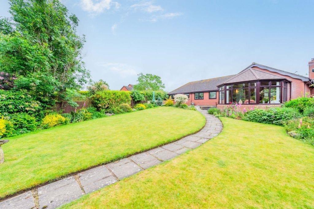 Property Exterior Emily Dimelow Ewemove Whitchurchand