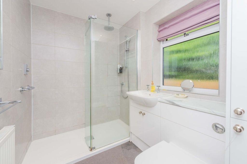 Ensuite Emily Dimelow Ewemove Whitchurchand Nantwich