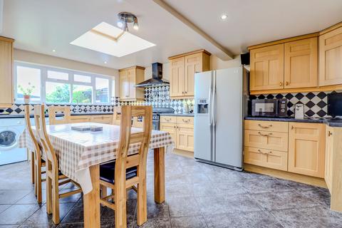 undefined, Kings Drive, Leicester Forest East, LE3