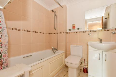 2 bedroom ground floor flat for sale, Green Pond Road, Walthamstow