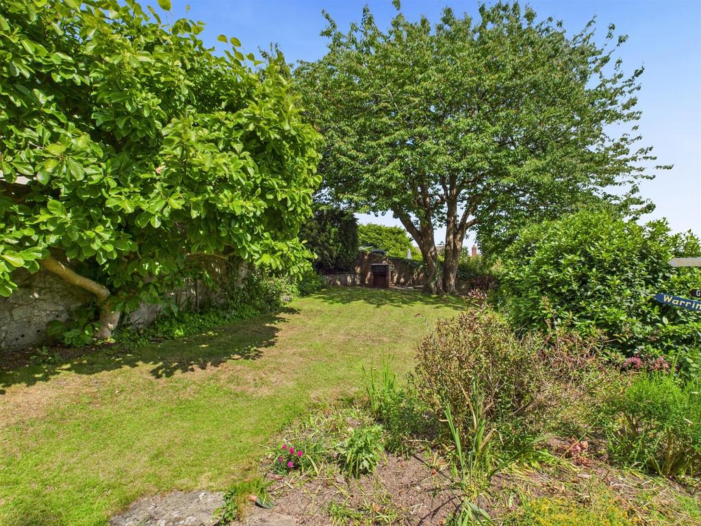 CAM01713 G0-PR0113-STILL045.jpg